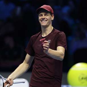 Sinner estreia com vitória no ATP Finals em Turim