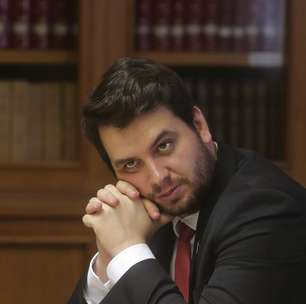 Após Silvinei, Moraes determina prisão domiciliar de Filipe Martins, ex-assessor de Bolsonaro
