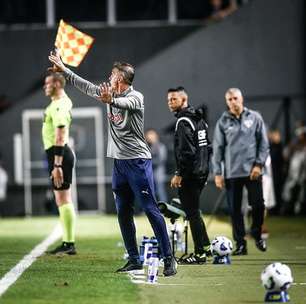 Vagner Mancini projeta objetivos do clube: 'Buscar coisas maiores'