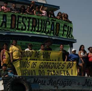 Barqueata em Belém mostra que "a resposta" vem das margens