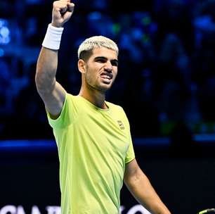 Alcaraz analisa vitória "exaustiva" sobre Fritz no ATP Finals