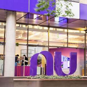 Caso Nubank: empresa pode mudar regra durante vigência de contrato e exigir volta ao presencial de quem trabalha remoto?