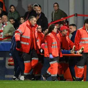 Jogadora sofre traumatismo craniano em jogo da Champions e está internada