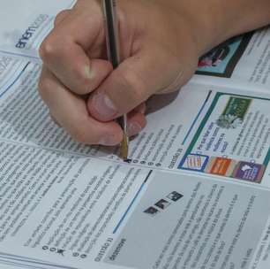 Fotossíntese, nível sonoro e parcelamento de carro: veja as três questões anuladas do Enem 2025