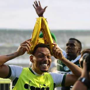 Coritiba empata sem gols com Athletic e é o primeiro time a celebrar acesso à elite nacional