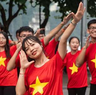 A geração Z da China enfrenta insegurança no emprego e pobreza: influenciadores digitais mostram como preparar duas refeições por US$ 1