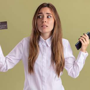 O que fazer ao ser surpreendido com redução de limite do cartão de crédito