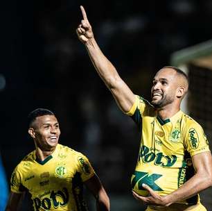 João Victor fala da expectativa da partida diante do Santos: 'Jogo mais difícil do ano'