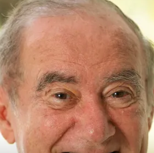 Filha de Renato Aragão processa o próprio pai