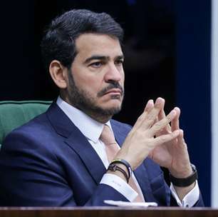 Lula indica Jorge Messias para vaga de Barroso no STF