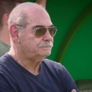 "Se fossem brasileiros": Rivellino usa Arrascaeta e Garro para ilustrar lacuna da Seleção