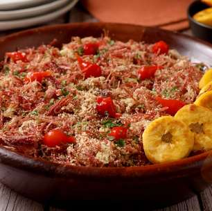 Aprenda uma receita rápida de Paçoca Nordestina de Carne Seca e Banana da Terra