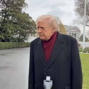 Trump é surpreendido ao ouvir sobre prisão de Bolsonaro: 'Foi o que aconteceu? É uma pena'