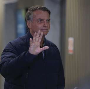 Moraes pediu que Bolsonaro fosse preso 'sem algemas e sem exposição midiática'