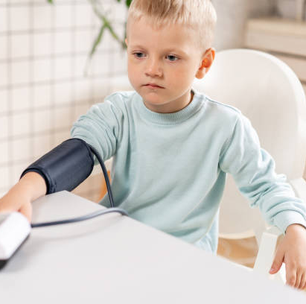 Pressão alta na infância pode prever risco de doenças cardíacas na vida adulta