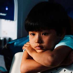 Pessoas que cresceram em um lar infeliz geralmente apresentam essas sete características, de acordo com a psicologia