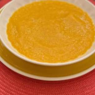 Sopa de abóbora super prática: prearada na airfryer
