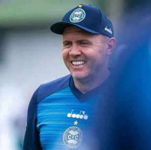 NOVAS! Coritiba levanta taça, Mozart revela futuro em 2026, torcida recebe time