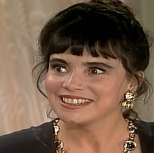 Apoiadora de Bolsonaro, Regina Duarte afunda novela na Globo