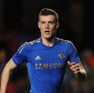 Ex-jogador do Chelsea é esfaqueado em Paris e está na UTI