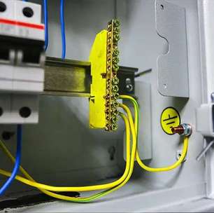 Qual a importância real do fio terra nos escritórios e nas casas?