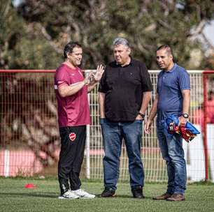 Vila Nova procura volante ex-Atlético-GO para temporada 2026 em decisão de Hugo