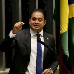 Senador Weverton Rocha é alvo de nova fase da operação da PF que investiga descontos no INSS