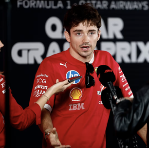F1: Leclerc mira "algo especial" e insiste em união na Ferrari