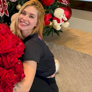 Virginia Fonseca recebe surpresa de Vini Jr