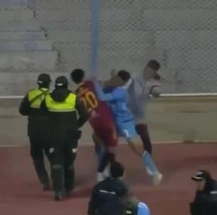 Vídeo: batalha campal em jogo na Bolívia termina com 17 expulsões