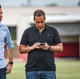 Vila Nova deve 'entregar' dois jogadores para a temporada 2026 em decisão de Hugo