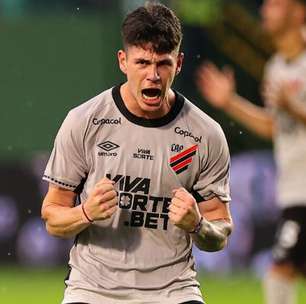 Zapelli vira recordista no Athletico-PR em 2025 e chama atenção: "Jogou muito"