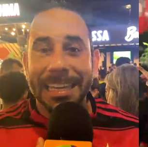 Torcedores do Flamengo ocupam a orla da Praia de Atalalia, em Aracaju, para comemorar Libertadores