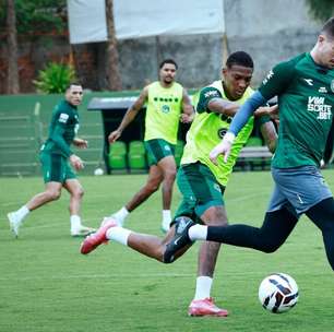 Possível saída de Tadeu do Goiás é explicada e jogador desabafa: "Outro rumo"