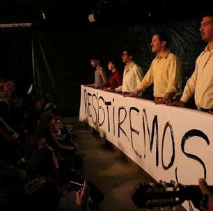 Grupo teatral completa 20 anos contando histórias de um bairro da periferia de SP