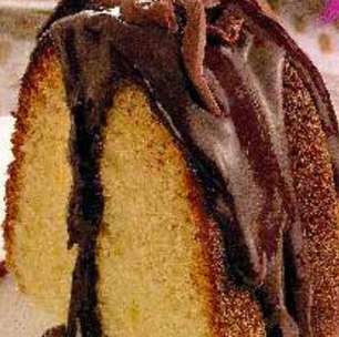 Bolo de mel com chocolate: faça o bolo para o café da tarde