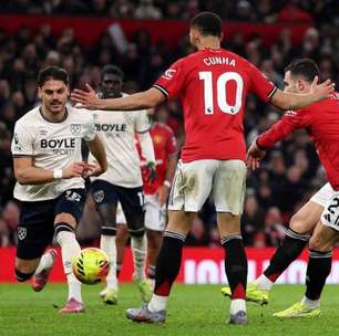 Manchester United tropeça em casa e só empata com West Ham na Premier League