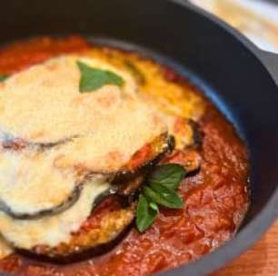 Berinjela empanada à parmegiana delciosa e sem fritar