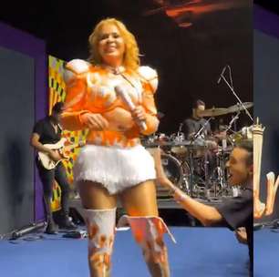 Joelma dá bronca em fã após sofrer assédio durante show