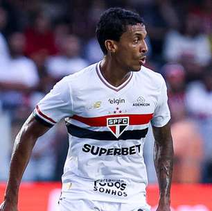 Luiz Gustavo, do São Paulo, não encerrará carreira ao final do ano