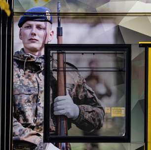 Alemanha mantém serviço militar voluntário e planeja reforço diante de tensões com Rússia