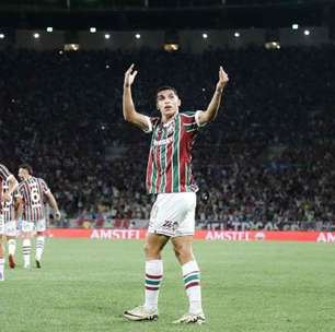 Serna iguala feitos de Arias e Ganso pelo Fluminense