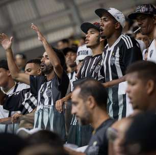 Atlético-MG tem torcedor flagrado em ato racista contra Palmeiras