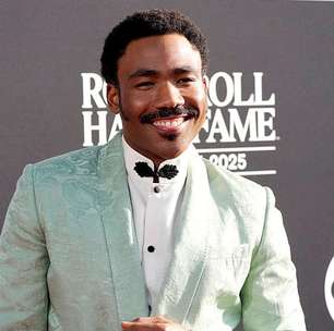 Ator com 'buraco no coração' sofre AVC após show; saiba identificar sinais de alerta