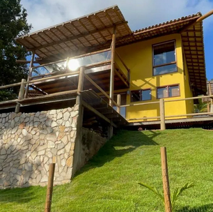 Justiça condena Airbnb a pagar despesas médicas a mulher que ficou paraplégica após acidente em hospedagem