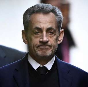 Sarkozy lança 'Diário de um Prisioneiro', obra escrita 'com caneta bic' durante detenção em Paris