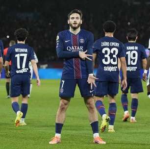 Em jogo com belos gols, PSG arrasa o Rennes e cola no líder do Francês