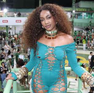 Rainha de bateria, Iza usa macacão com recortes em ensaio da Imperatriz Leopoldinense