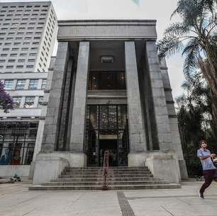 Criminosos armados invadem Biblioteca Mário de Andrade, no centro de SP, e roubam obras de arte