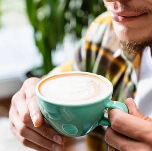 Alimentação e ansiedade: saiba quais alimentos podem piorar seu estresse